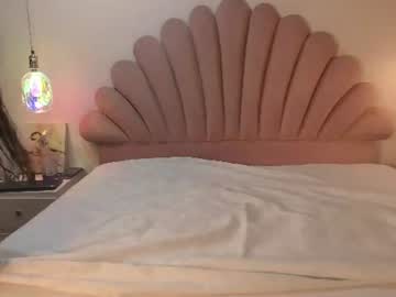 Selena Noir webcam livesex profile in blonde cams
